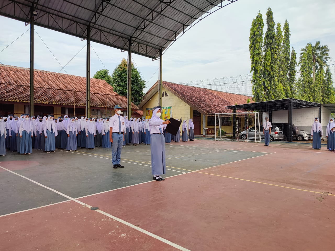 Peserta Didik SMA Negeri 2 Banjar Ikuti Apel Perdana di Masa Pandemi COVID-19